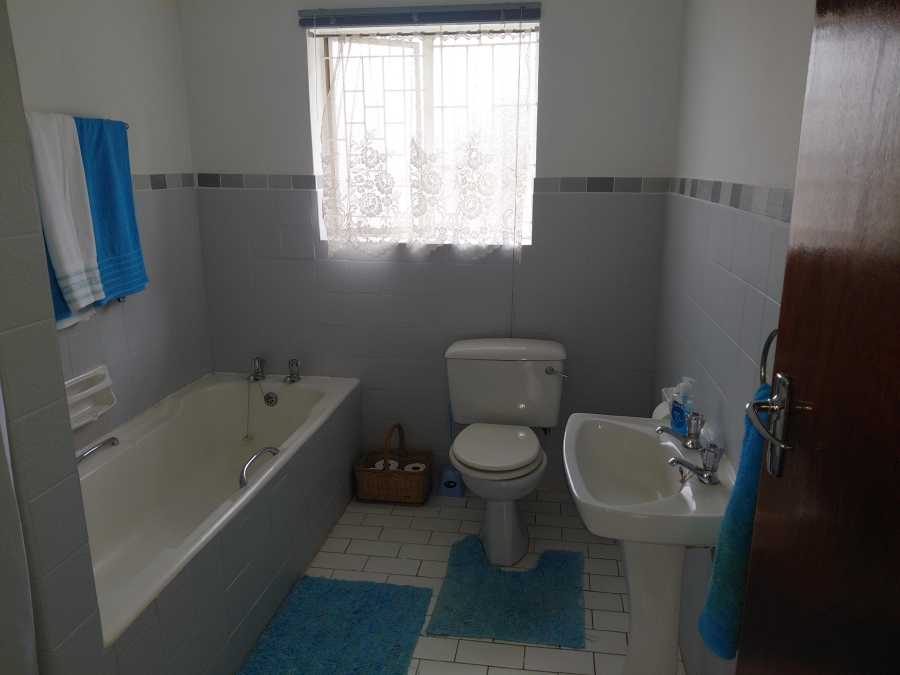 4 Bedroom Property for Sale in Vanes Estate Eastern Cape